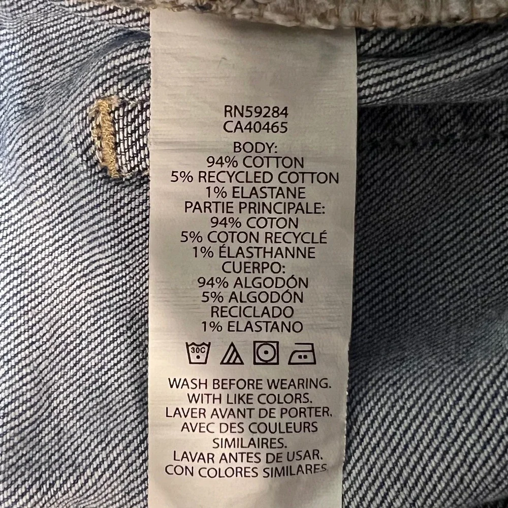The Childrens Place Boys 90s Straight Leg Distressed Blue Jeans Size 12